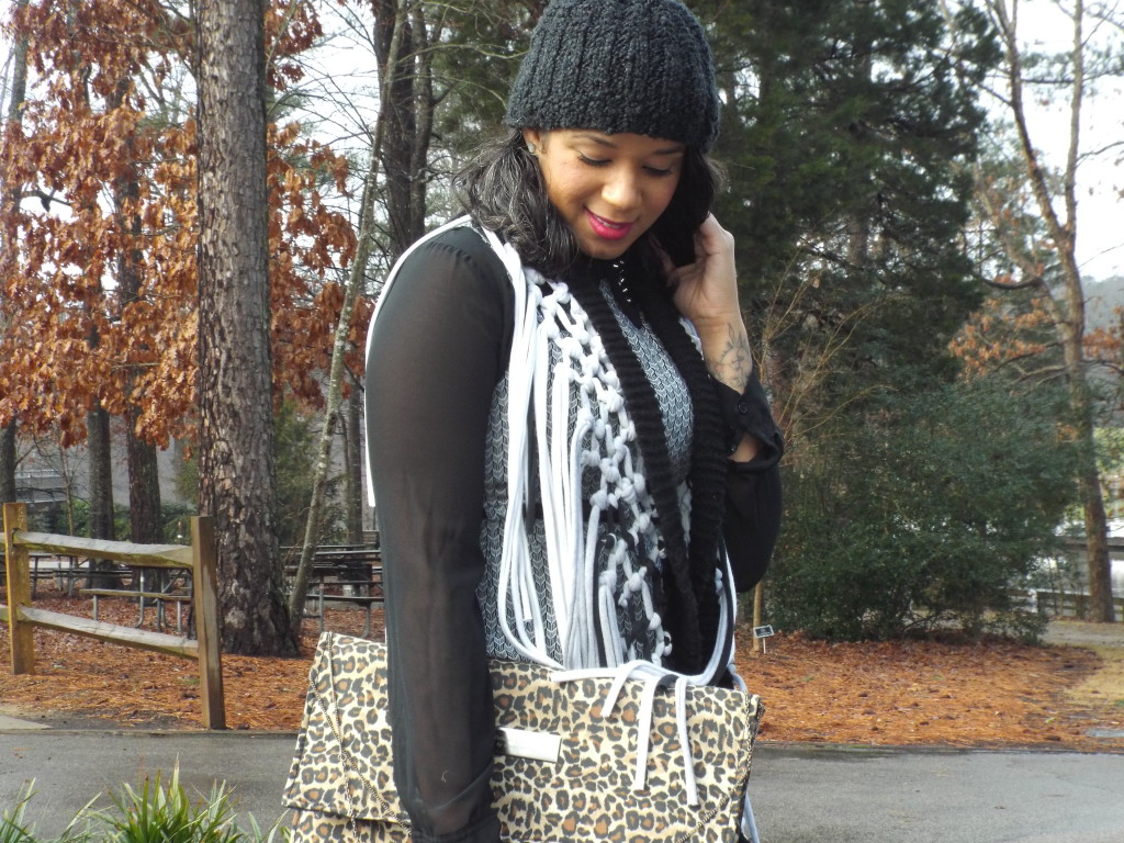 OOTD Macrame Kinda Day Knitted hat marame inspired scarf and leopard print purse Linda Mendible (6)